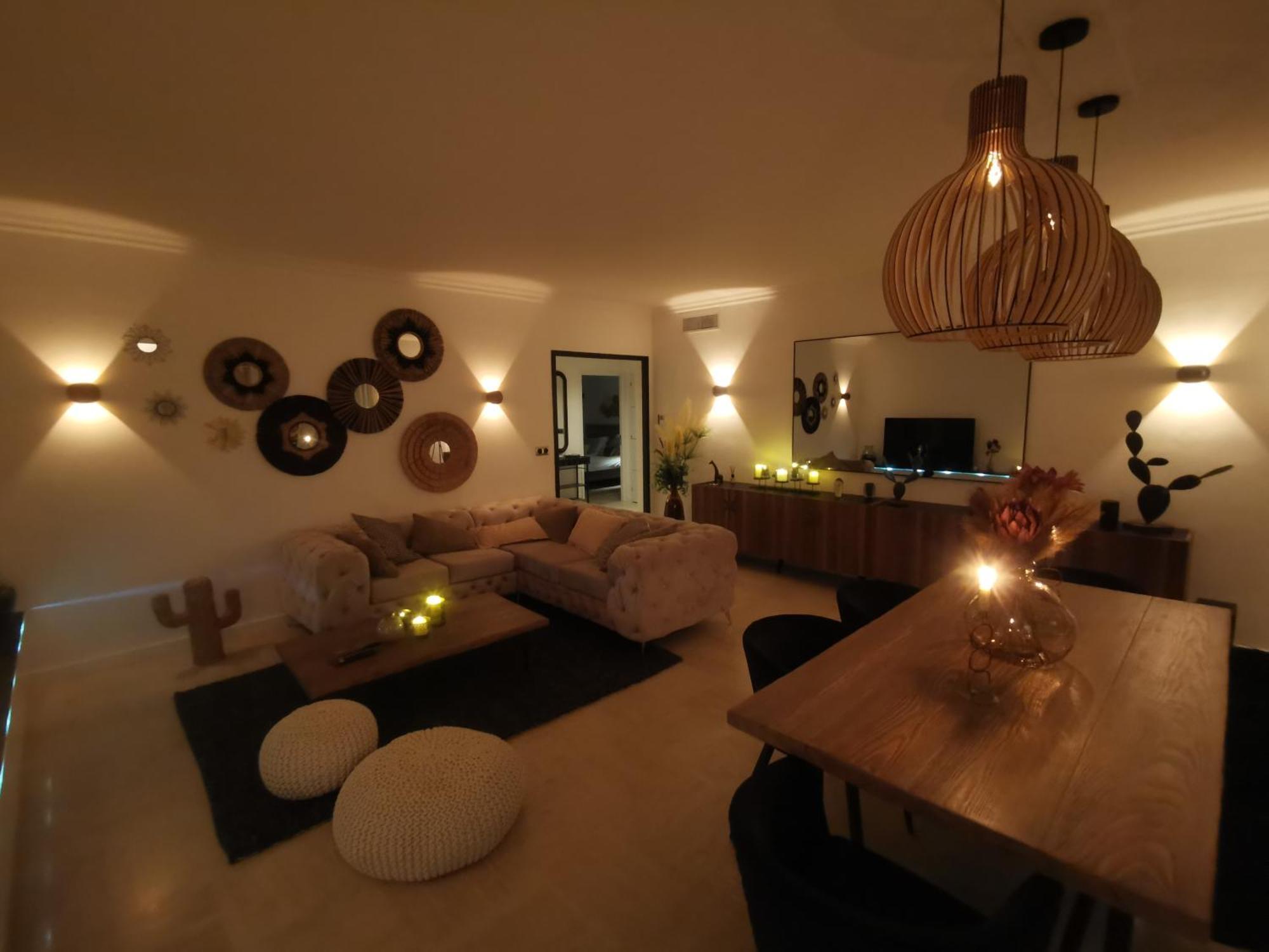 2 Bedrooms Seafront Кан Екстериор снимка